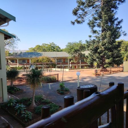 Gooderson Leisure Natal Spa Self Catering And Timeshare Resort Paulpietersburg ภายนอก รูปภาพ