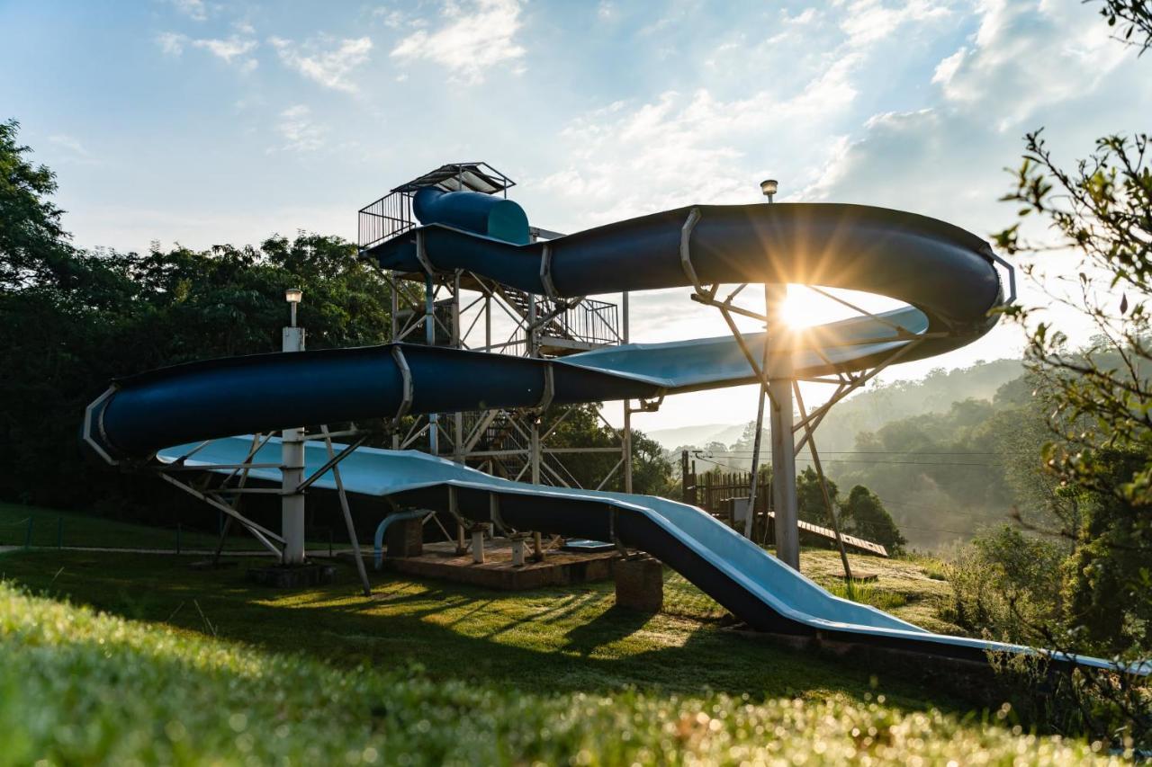 Gooderson Leisure Natal Spa Self Catering And Timeshare Resort Paulpietersburg ภายนอก รูปภาพ