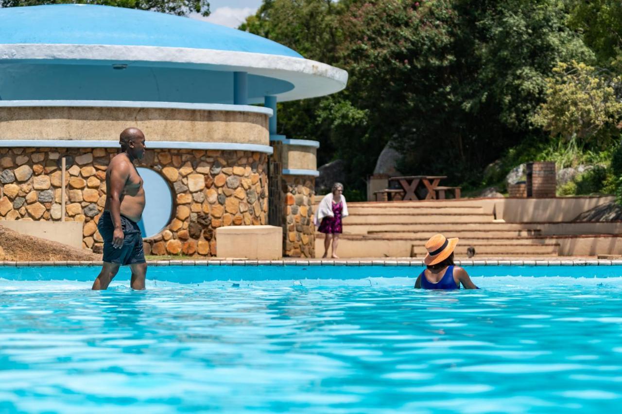 Gooderson Leisure Natal Spa Self Catering And Timeshare Resort Paulpietersburg ภายนอก รูปภาพ