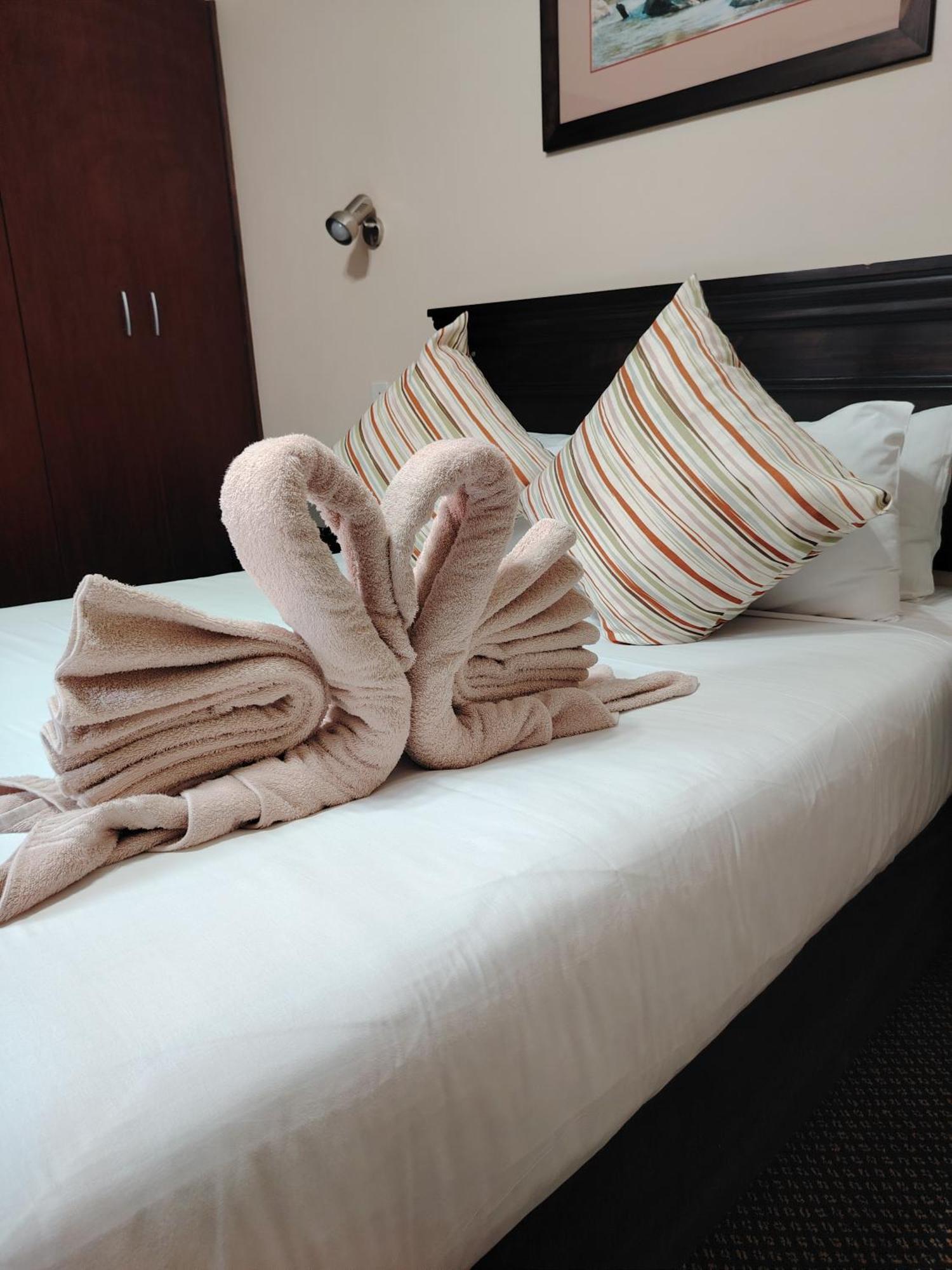 Gooderson Leisure Natal Spa Self Catering And Timeshare Resort Paulpietersburg ภายนอก รูปภาพ