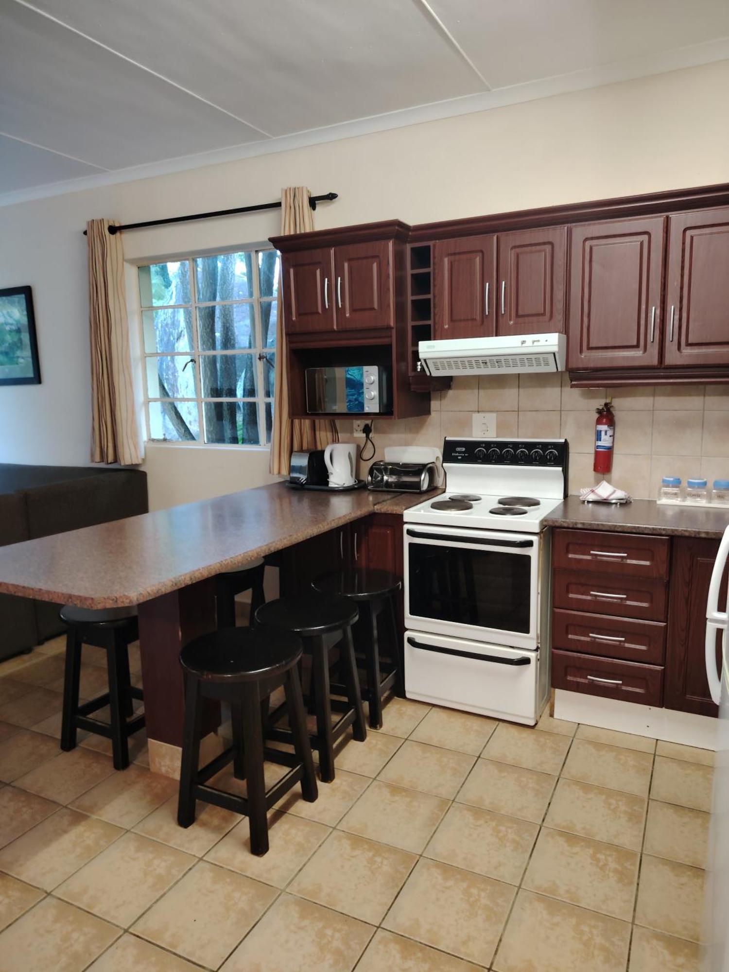 Gooderson Leisure Natal Spa Self Catering And Timeshare Resort Paulpietersburg ภายนอก รูปภาพ