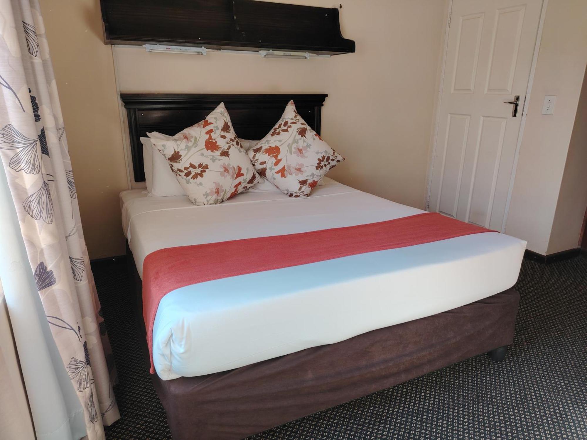 Gooderson Leisure Natal Spa Self Catering And Timeshare Resort Paulpietersburg ภายนอก รูปภาพ