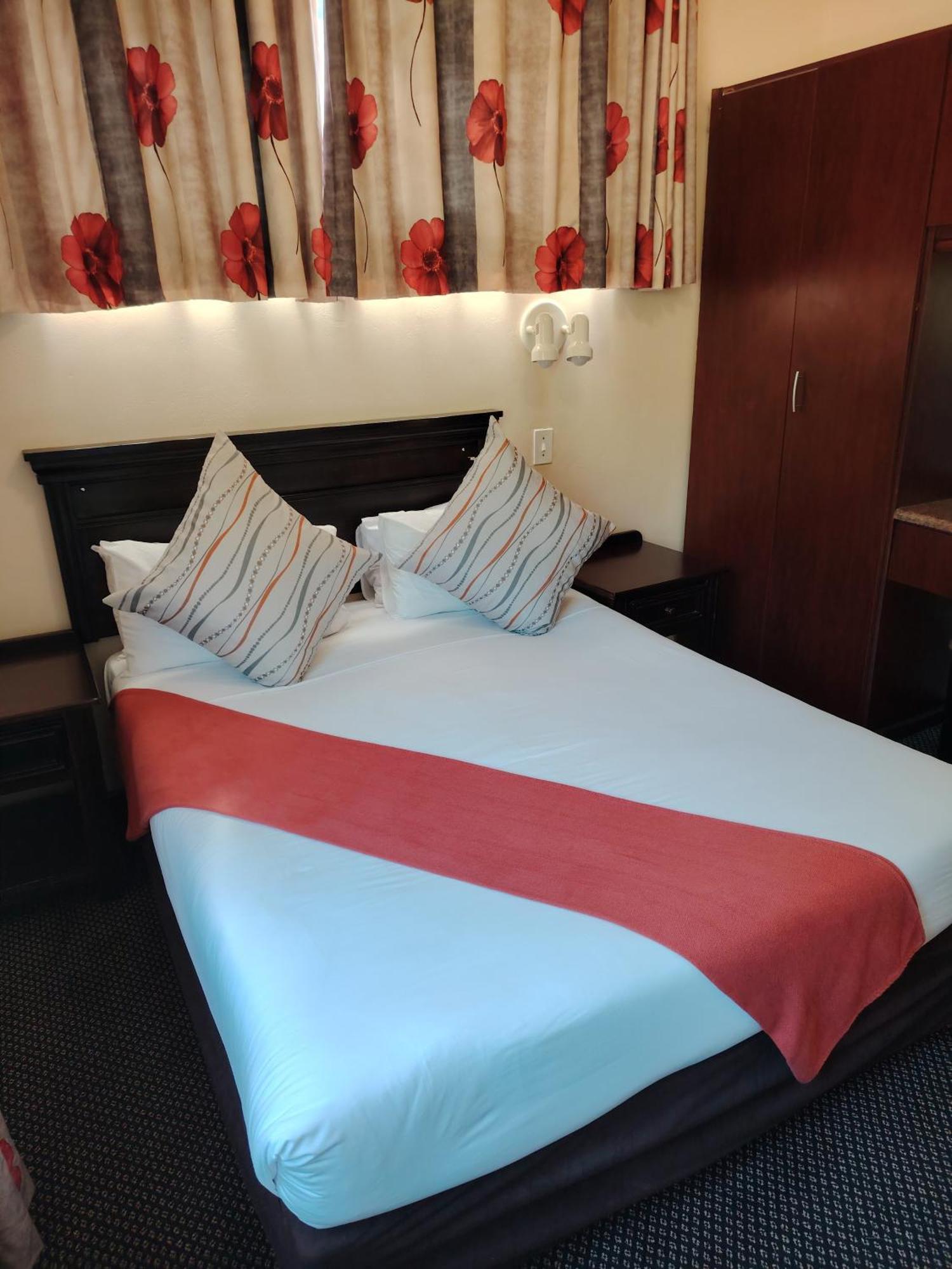 Gooderson Leisure Natal Spa Self Catering And Timeshare Resort Paulpietersburg ภายนอก รูปภาพ