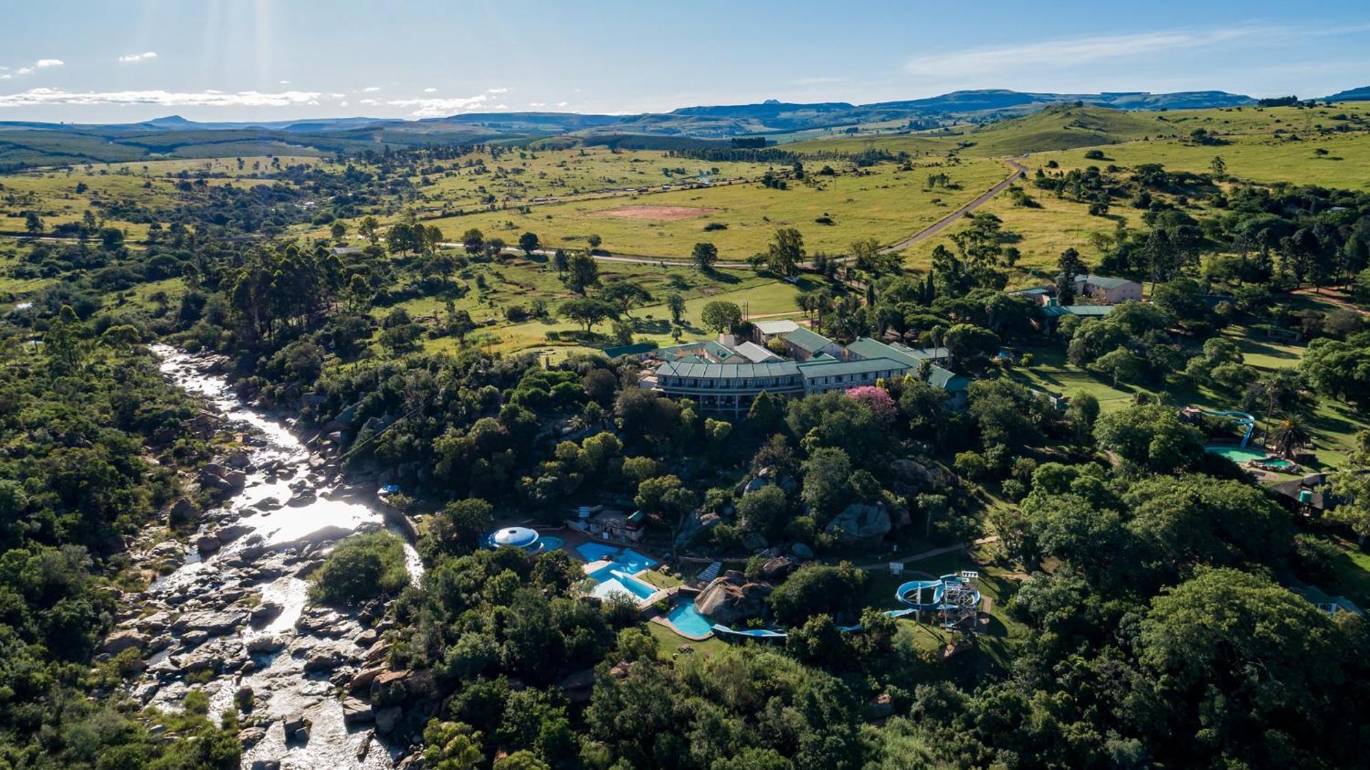 Gooderson Leisure Natal Spa Self Catering And Timeshare Resort Paulpietersburg ภายนอก รูปภาพ